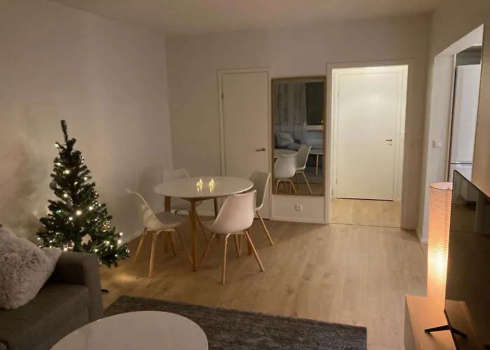 Center 2 דירה רובניימי