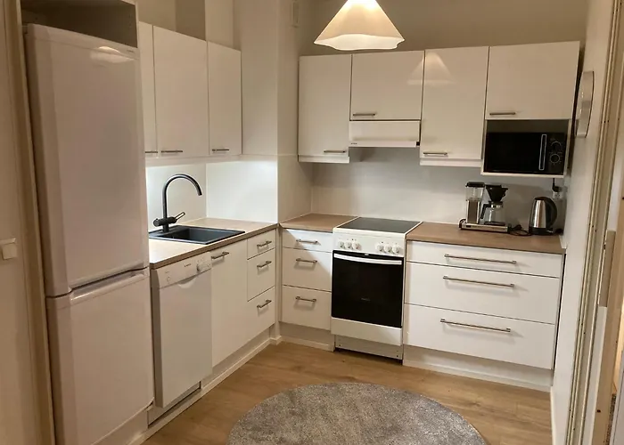 Center 2 * רובניימי